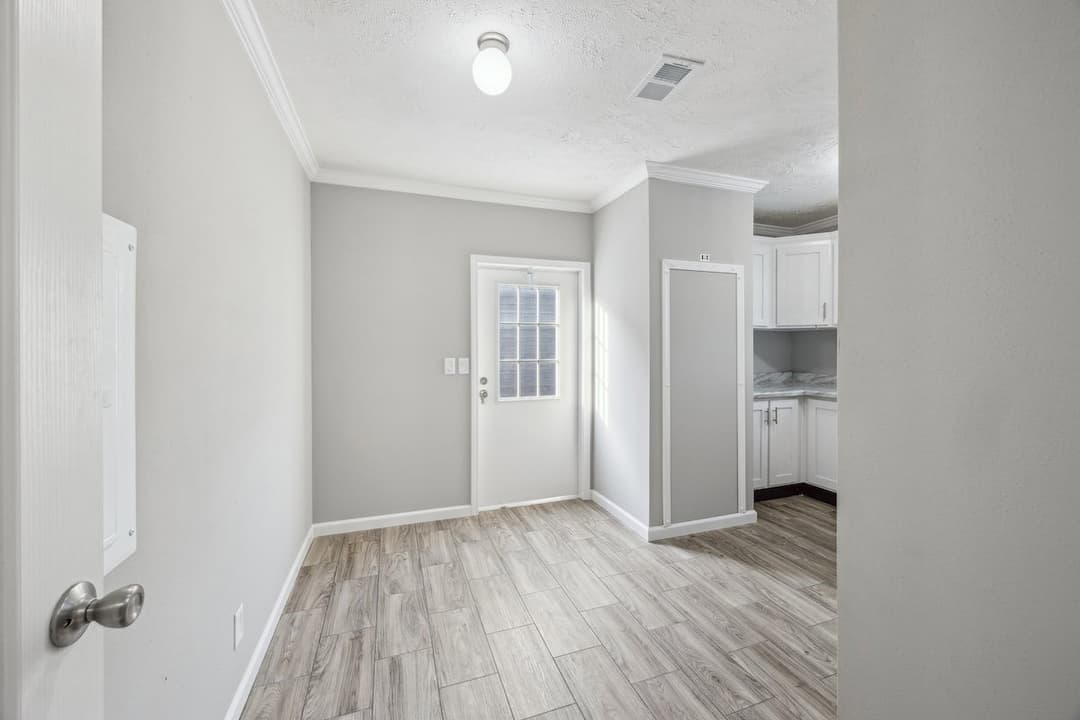 Stagecoach interior home features