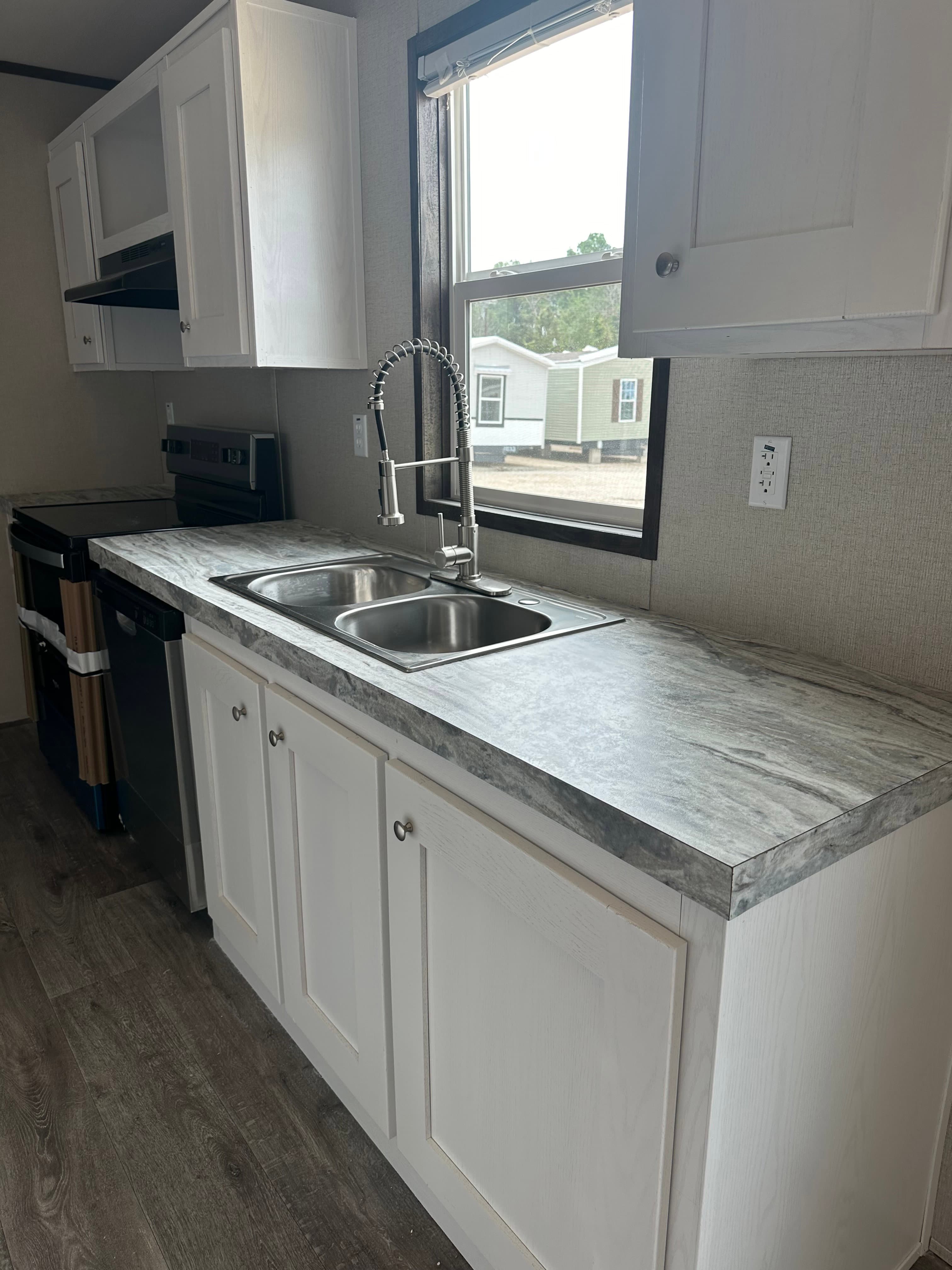 Rosewood  home features