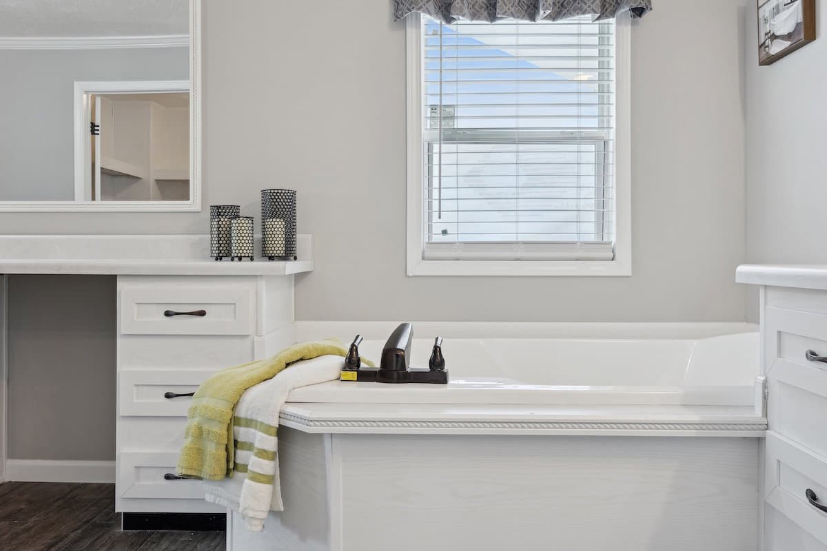 The josey wales bathroom home features