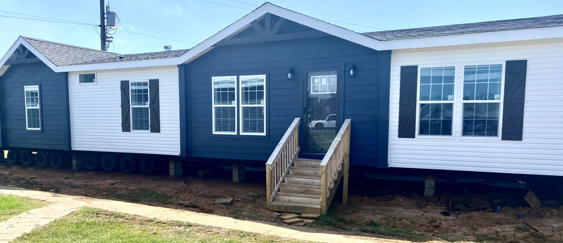 Kb-3246 presley hero, elevation, and exterior home features