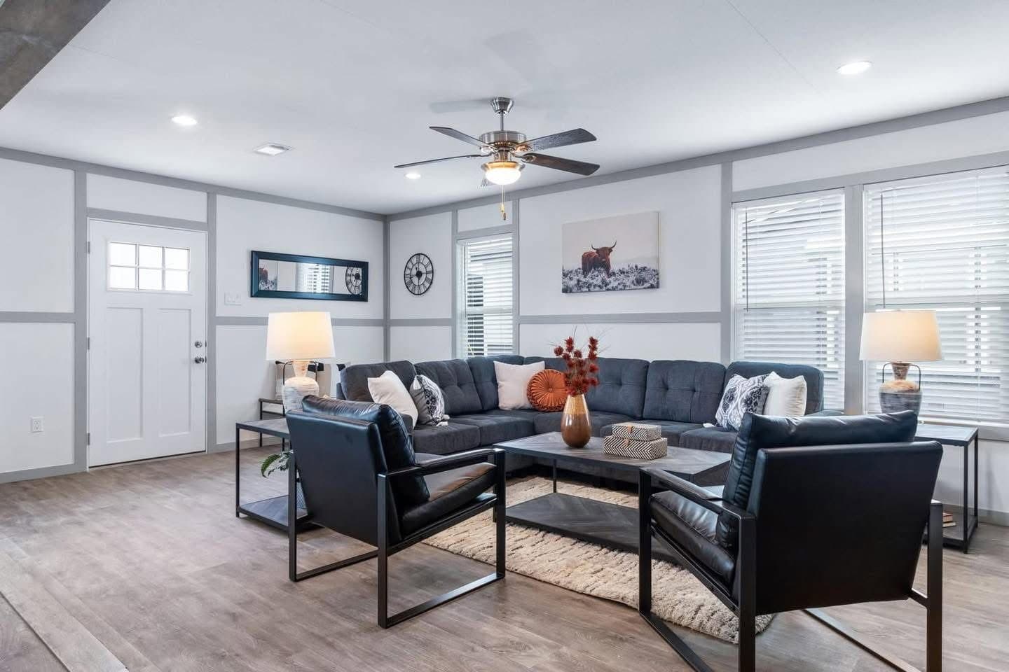 The lakeland interior home features