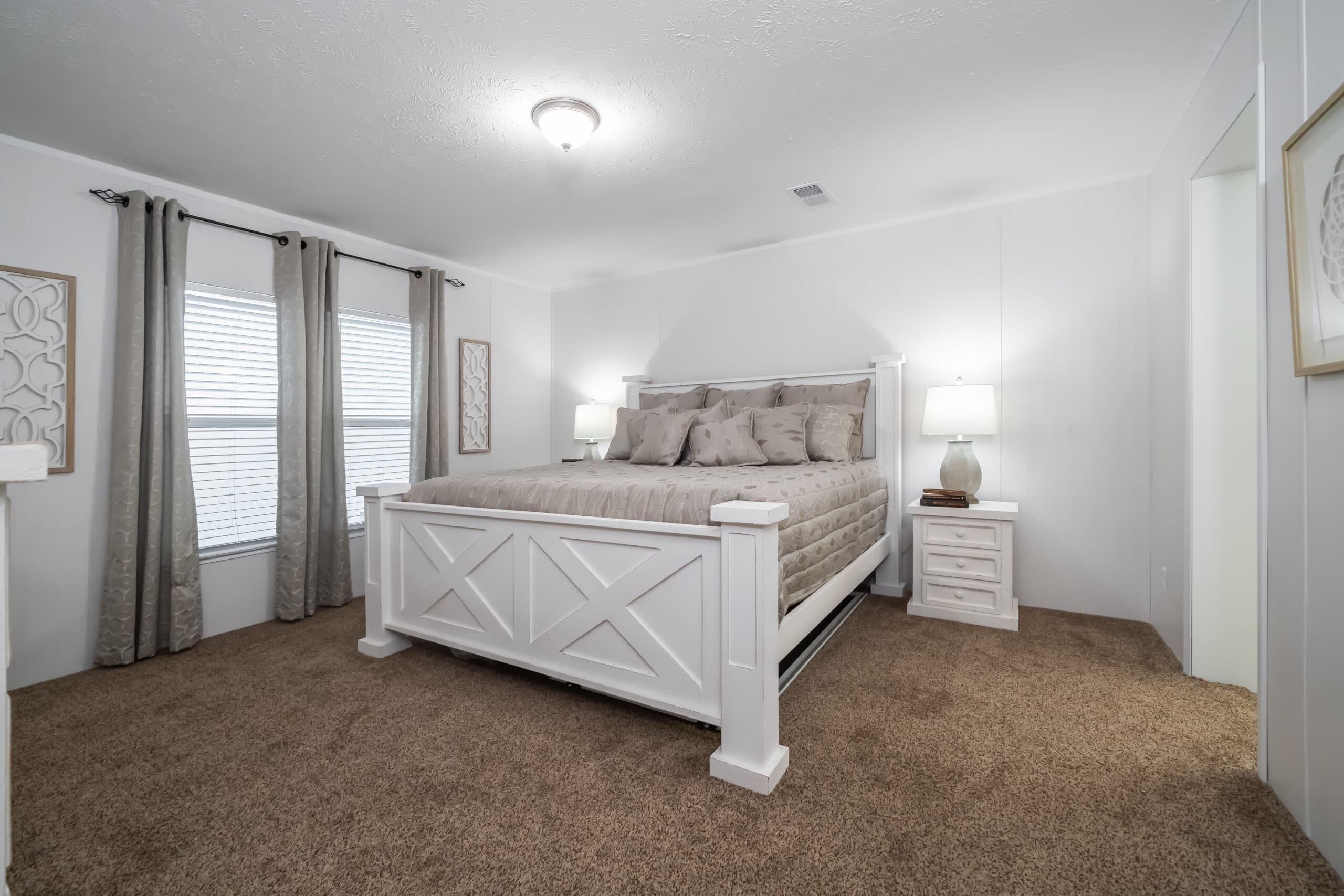 Diamondback bedroom home features