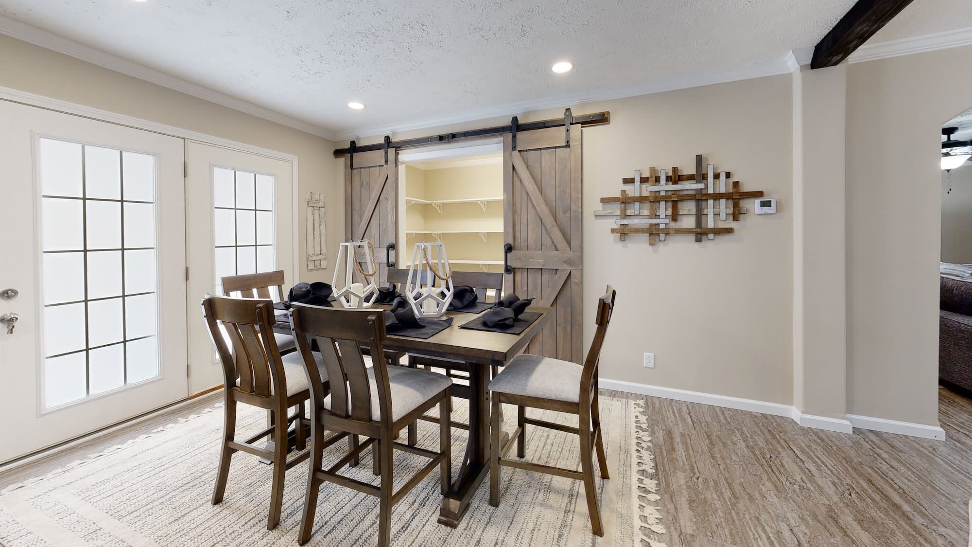 The howitzer interior home features