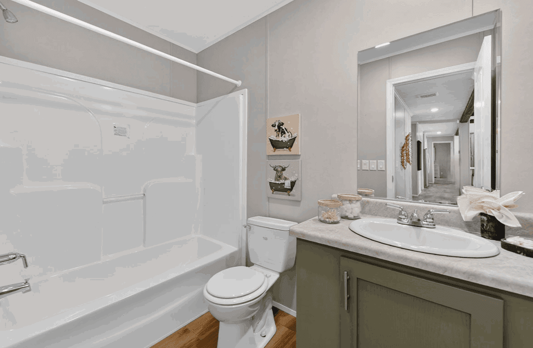 Marlin bathroom home features