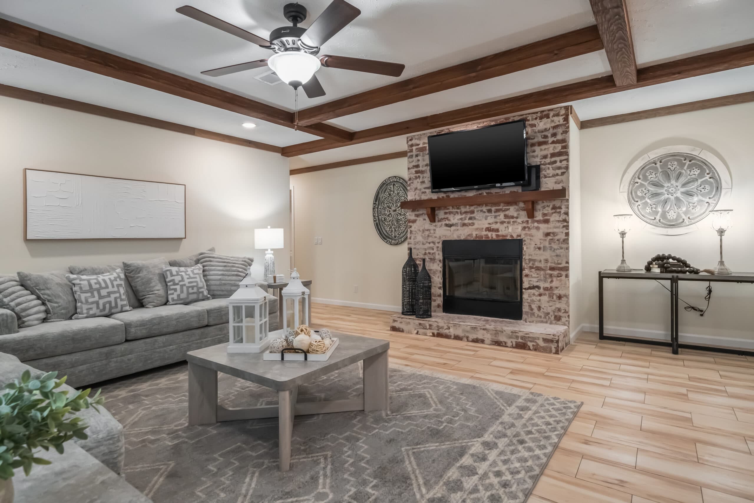 Colt 45 interior home features