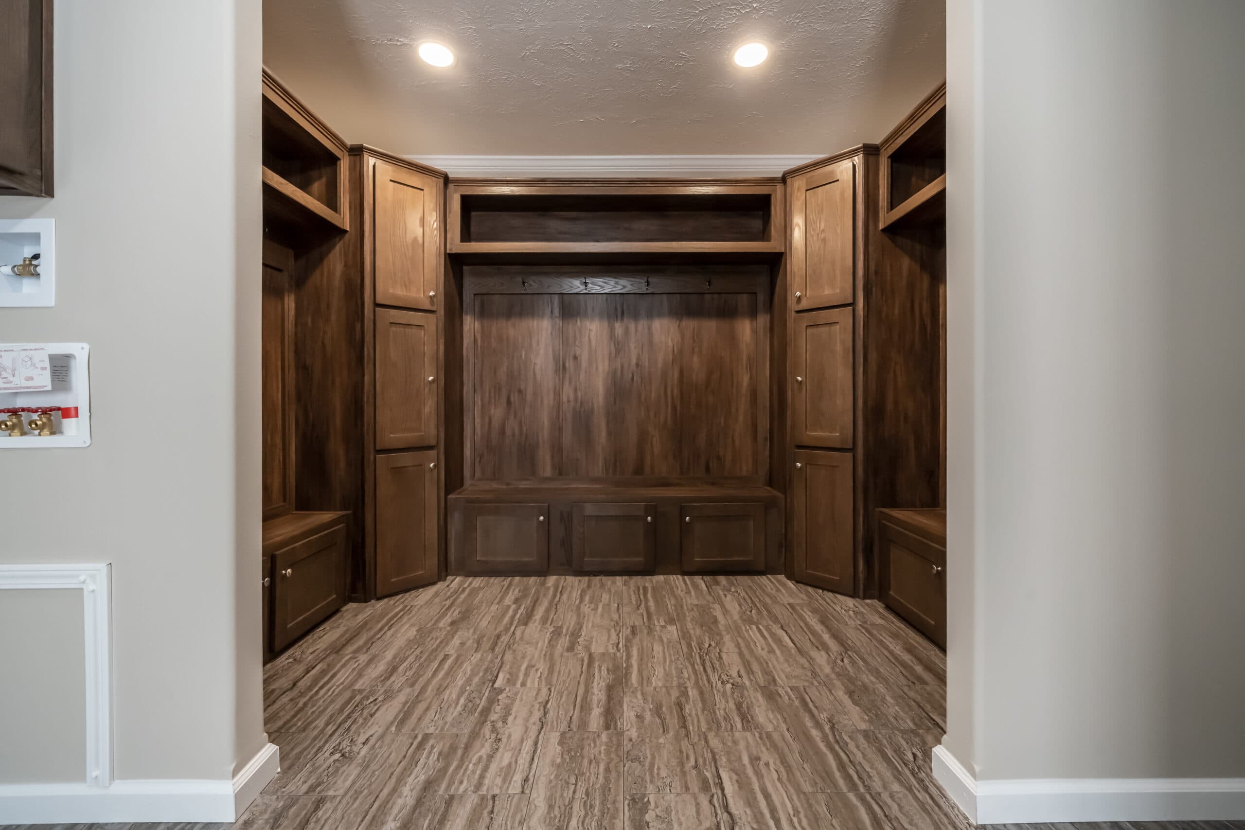 The howitzer interior home features