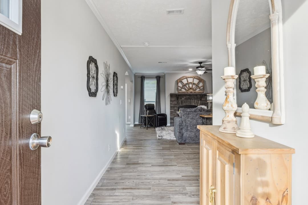 Stagecoach interior home features