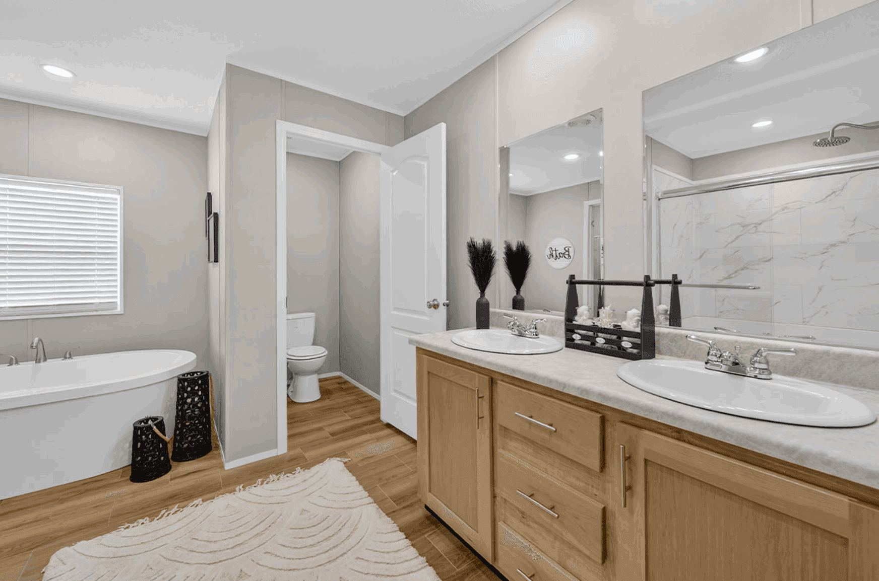 Marlin bathroom home features