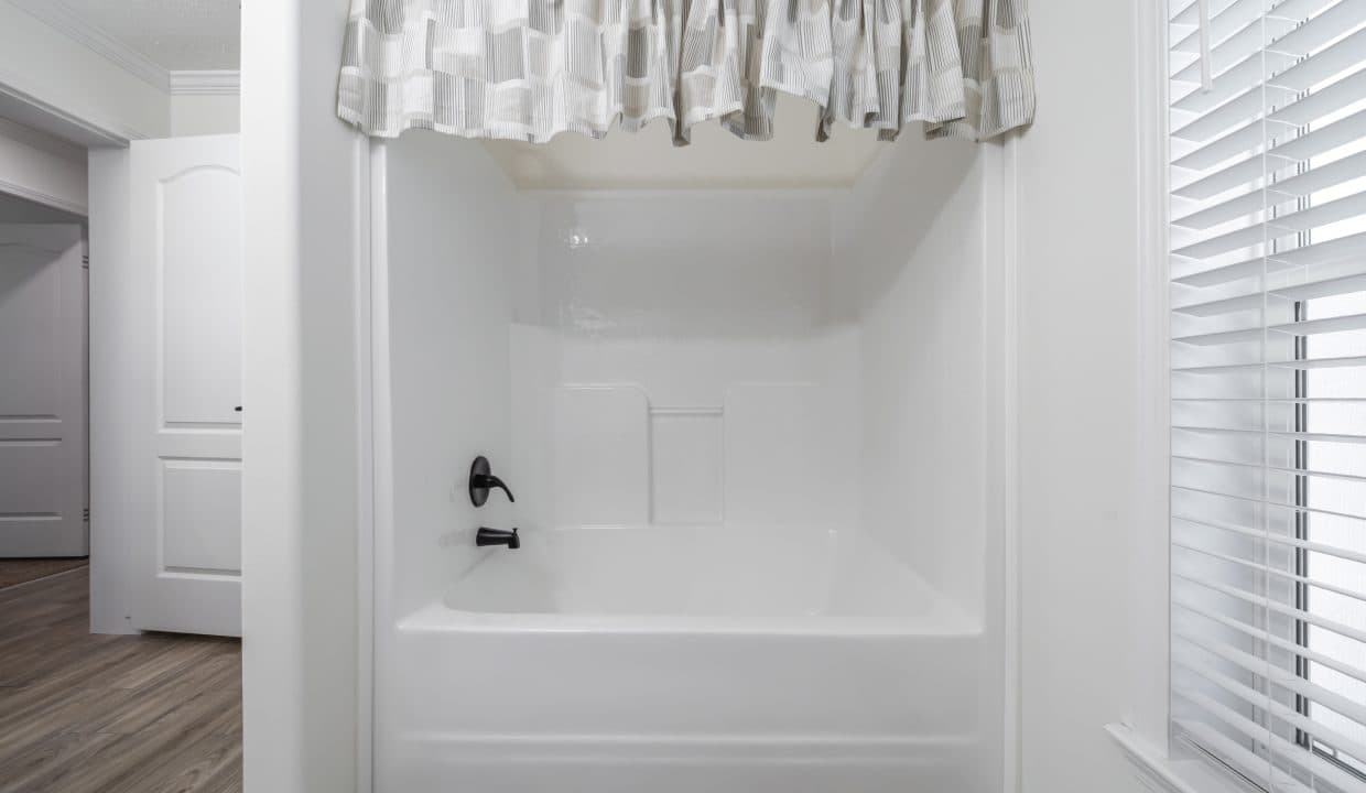 The fargo bathroom home features