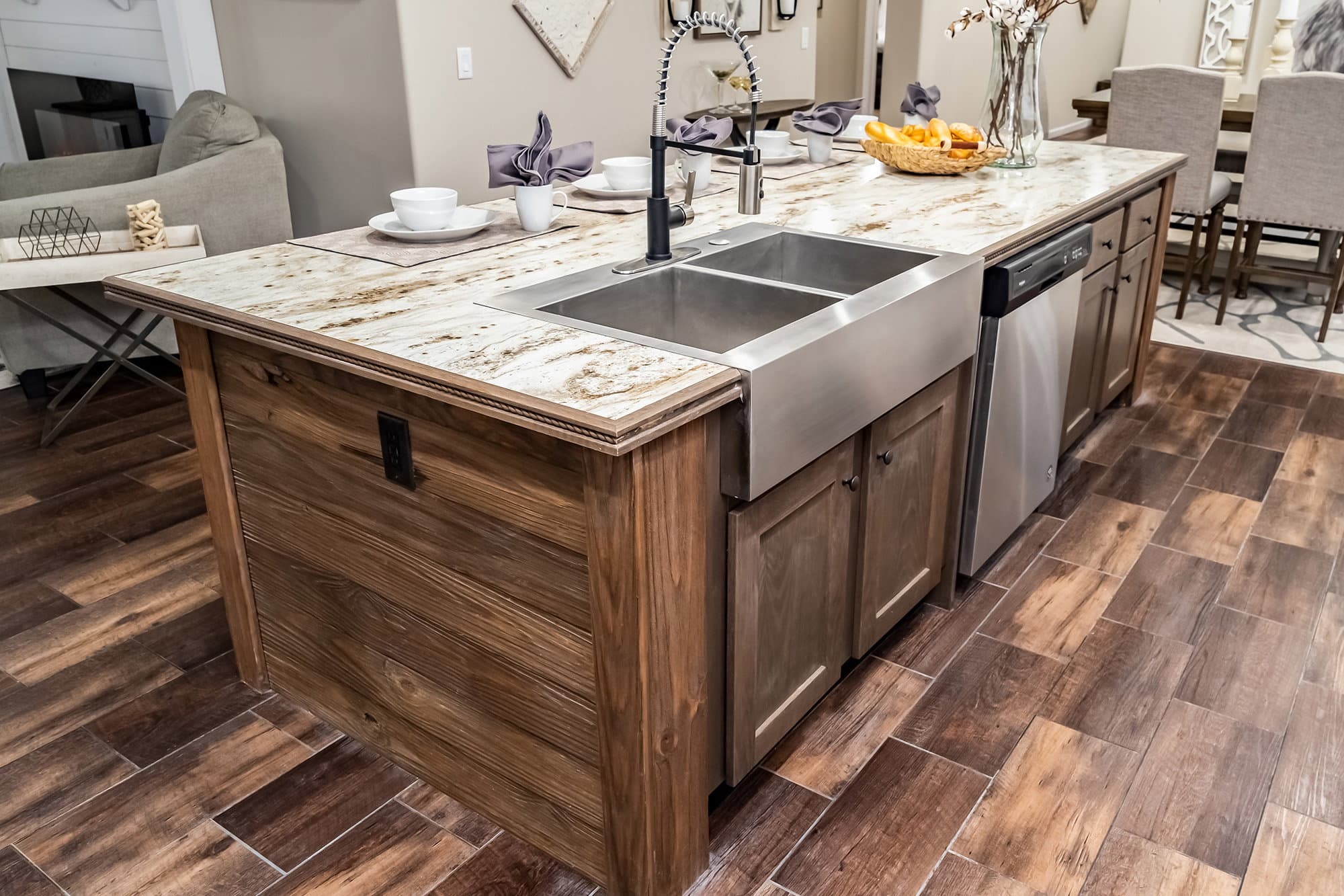 Tiger cat kitchen home features